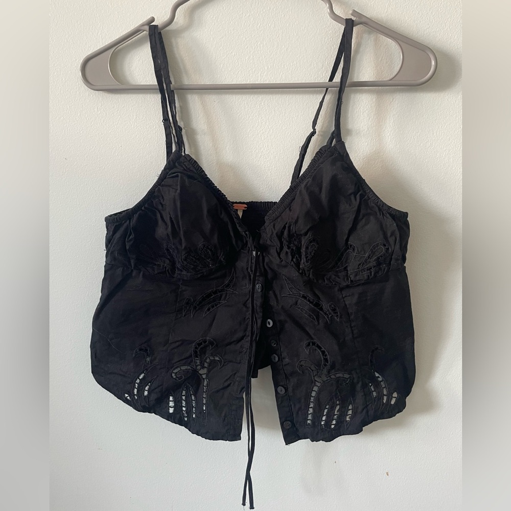 Eyelet embroidery crop top